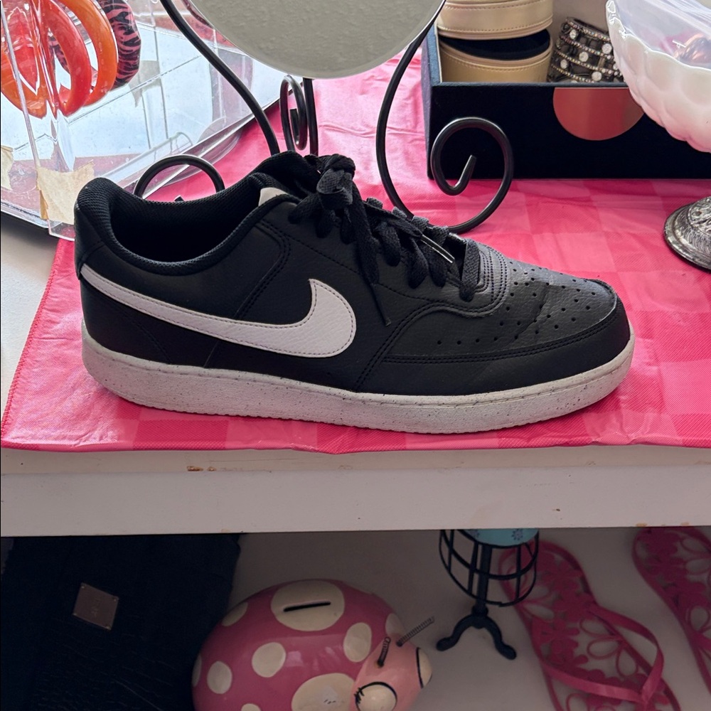 Nike Black and White Men's Shoes